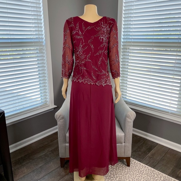 J Kara Women's 3/4 Sleeve Beaded Mock 2 Piece Dress Cranberry/Multi 12P - Picture 2 of 12